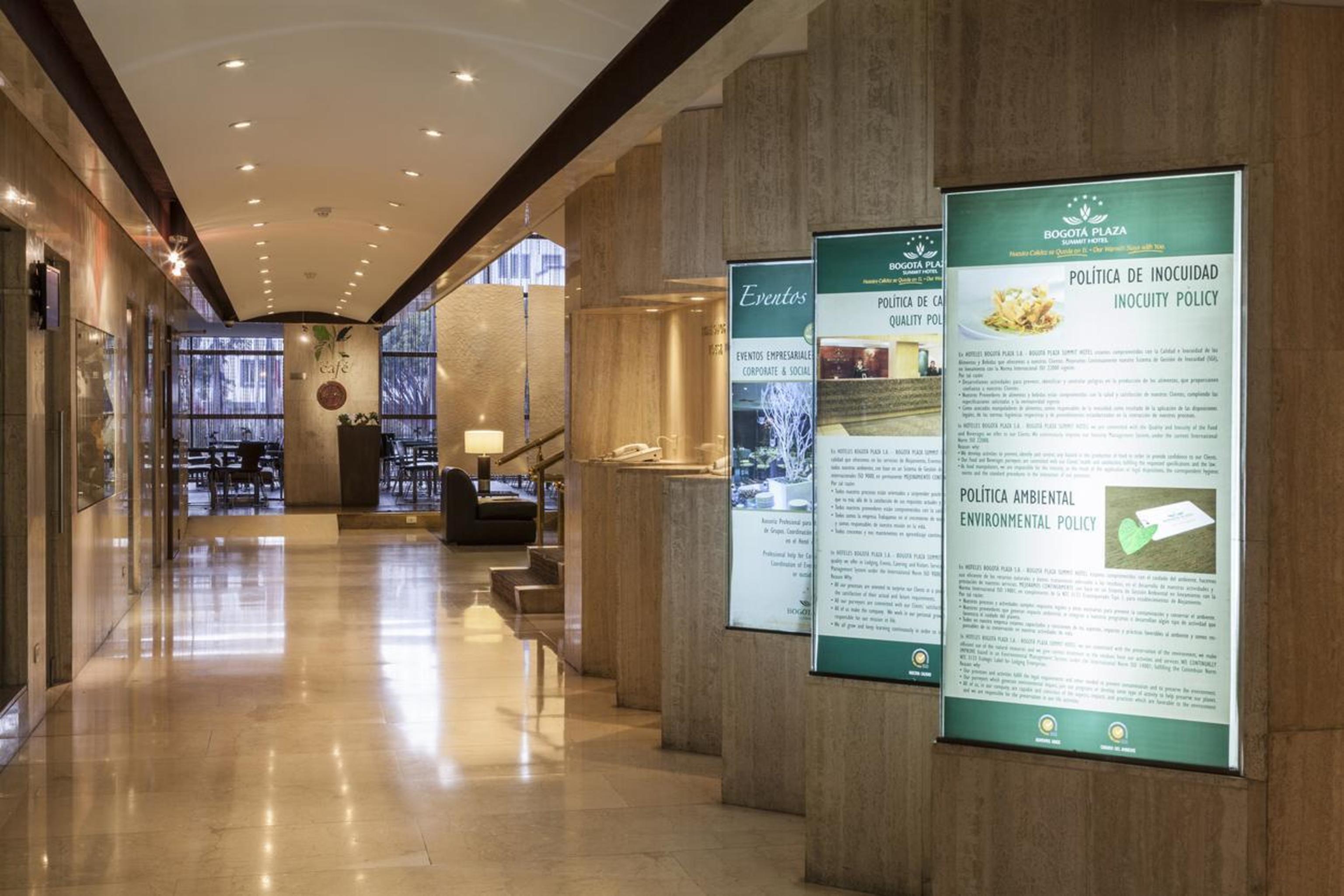 Bogota Plaza Hotel Interieur foto The lobby of the hotel